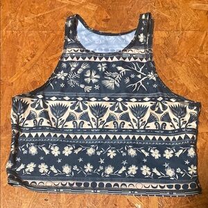 Teeki Black and Cream Sleeveless Crop Tank M